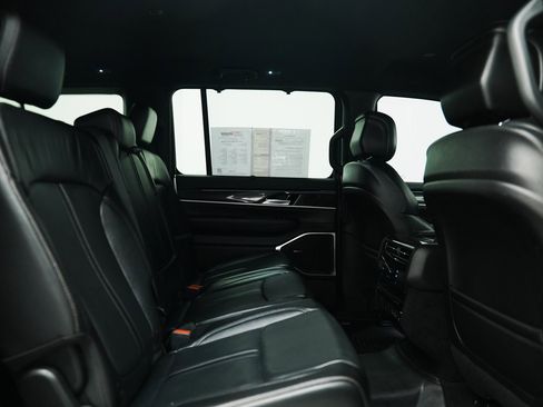 Used 2023 Jeep Wagoneer L 4WD w/ Convenience Group I image 27