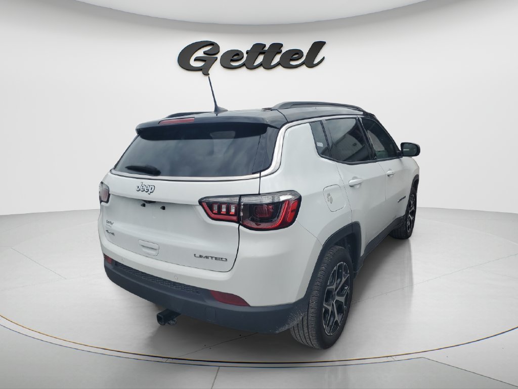 Used 2025 Jeep Compass Limited AWD/4WD image 4