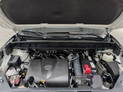 Used 2021 Toyota Highlander XLE image 43