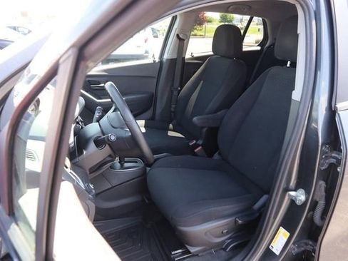 Used 2020 Chevrolet Trax LS w/ Tint and Cruise Package FWD image 8