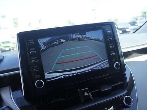 Used 2020 Toyota Corolla LE w/ Carpet Mat Package (TMS) FWD image 17