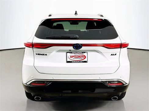 Used 2024 Toyota Venza Nightshade image 15