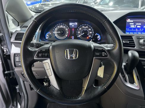 Used 2011 Honda Odyssey EX-L image 11