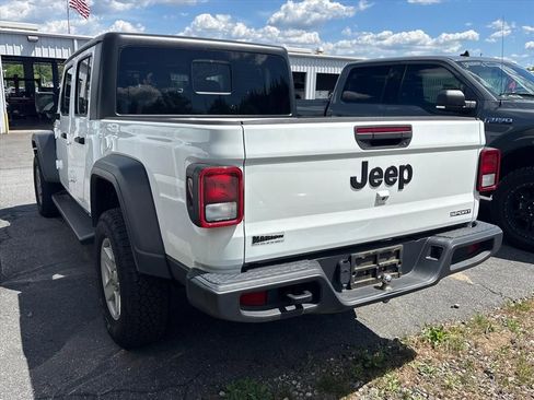 Used 2020 Jeep Gladiator Sport w/ Quick Order Package 24S image 14
