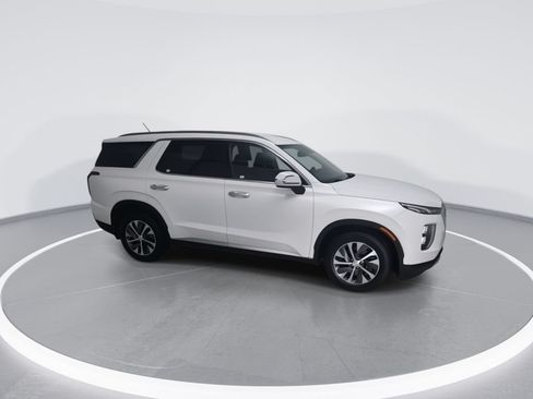 Used 2020 Hyundai Palisade SEL FWD image 2