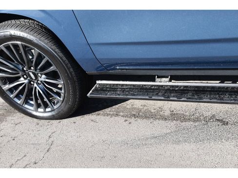 Certified 2025 Cadillac Escalade ESV Sport Platinum w/ LPO, Floor Liner Package image 30