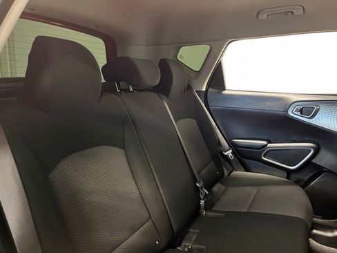 Used 2020 Kia Soul LX FWD image 13