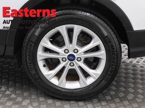 Used 2019 Ford Escape SE FWD image 35
