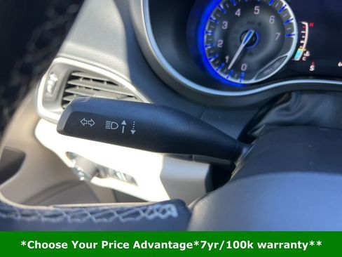 Certified 2023 Chrysler Pacifica Touring-L image 56