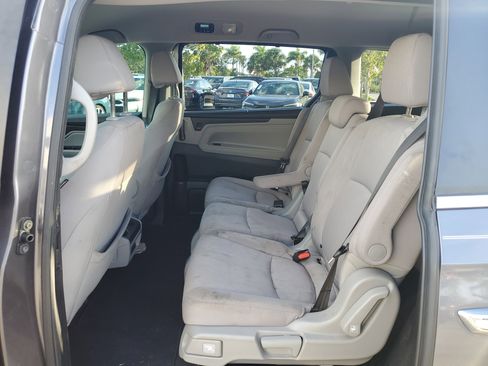 Used 2019 Honda Odyssey EX image 15