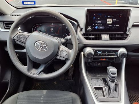 Used 2023 Toyota RAV4 LE FWD image 12