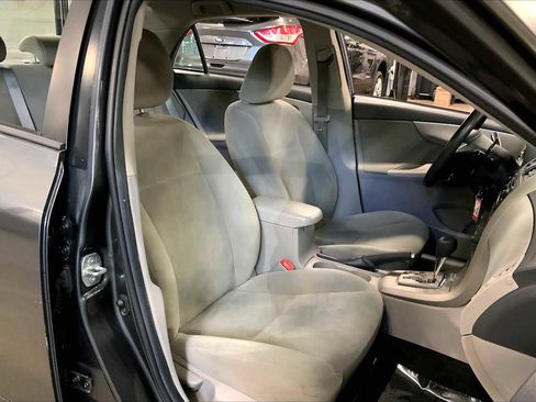 Used 2012 Toyota Corolla LE image 7