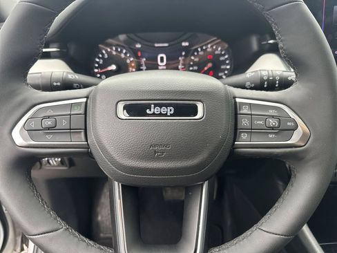 Used 2026 Jeep Compass Limited AWD/4WD image 23