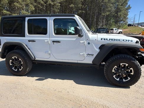 Used 2025 Jeep Wrangler Unlimited Rubicon 4xe w/ Convenience Group image 7
