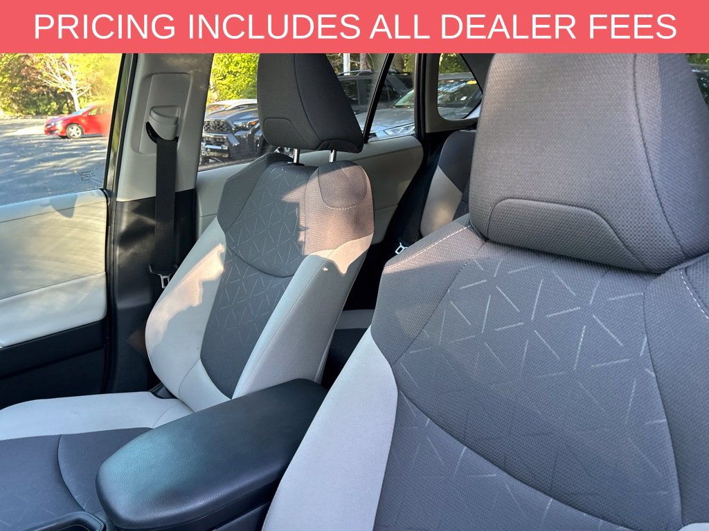 Used 2024 Toyota RAV4 XLE w/ Convenience Package FWD image 14