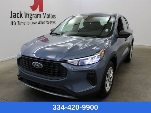 Used 2023 Ford Escape Base image 1