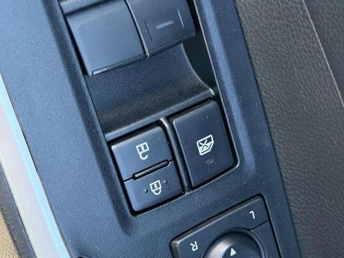 Certified 2025 Toyota RAV4 LE FWD image 24
