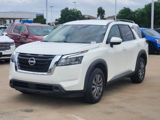 Used 2025 Nissan Pathfinder SV AWD/4WD video 3