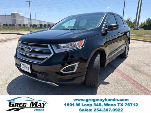 Used 2018 Ford Edge Titanium w/ Equipment Group 301A FWD image 8