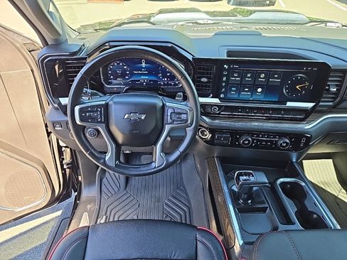Used 2023 Chevrolet Silverado 1500 LT Trail Boss w/ Protection Package AWD/4WD image 15