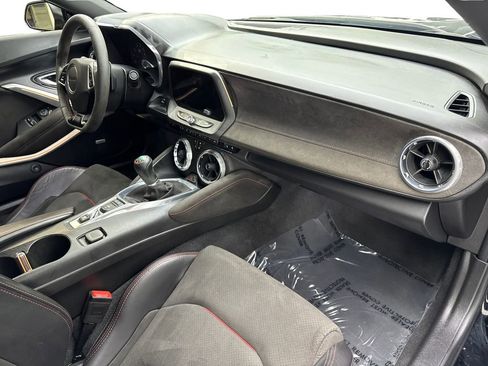 Used 2018 Chevrolet Camaro ZL1 RWD image 43
