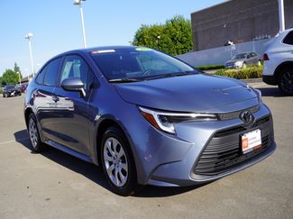 Used 2026 Toyota Corolla LE FWD video 1