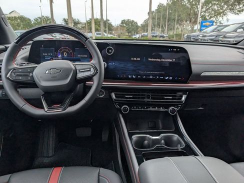 New 2026 Chevrolet Traverse RS image 12