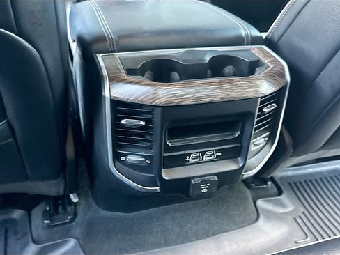 Used 2020 RAM 1500 Laramie RWD image 28