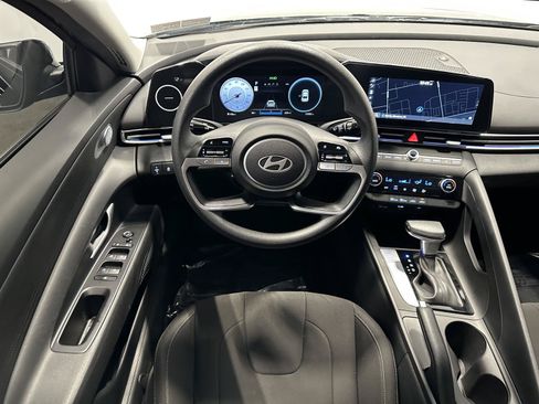 Certified 2024 Hyundai Elantra SEL FWD image 16