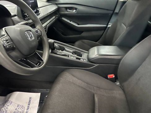 Used 2023 Honda Accord LX image 9