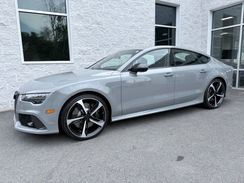 Used 2016 Audi RS 7 Prestige w/ Carbon-Optic Package AWD/4WD image 2