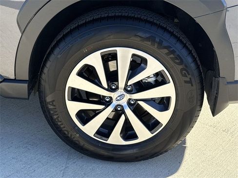 Certified 2025 Subaru Outback Premium image 12