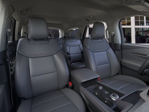 New 2026 Ford Explorer Active w/ Active Comfort Package AWD/4WD image 10