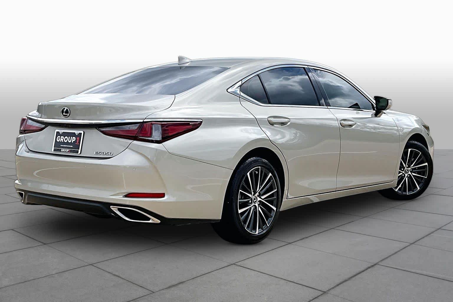 Used 2025 Lexus ES 350 w/ Premium Package FWD image 13