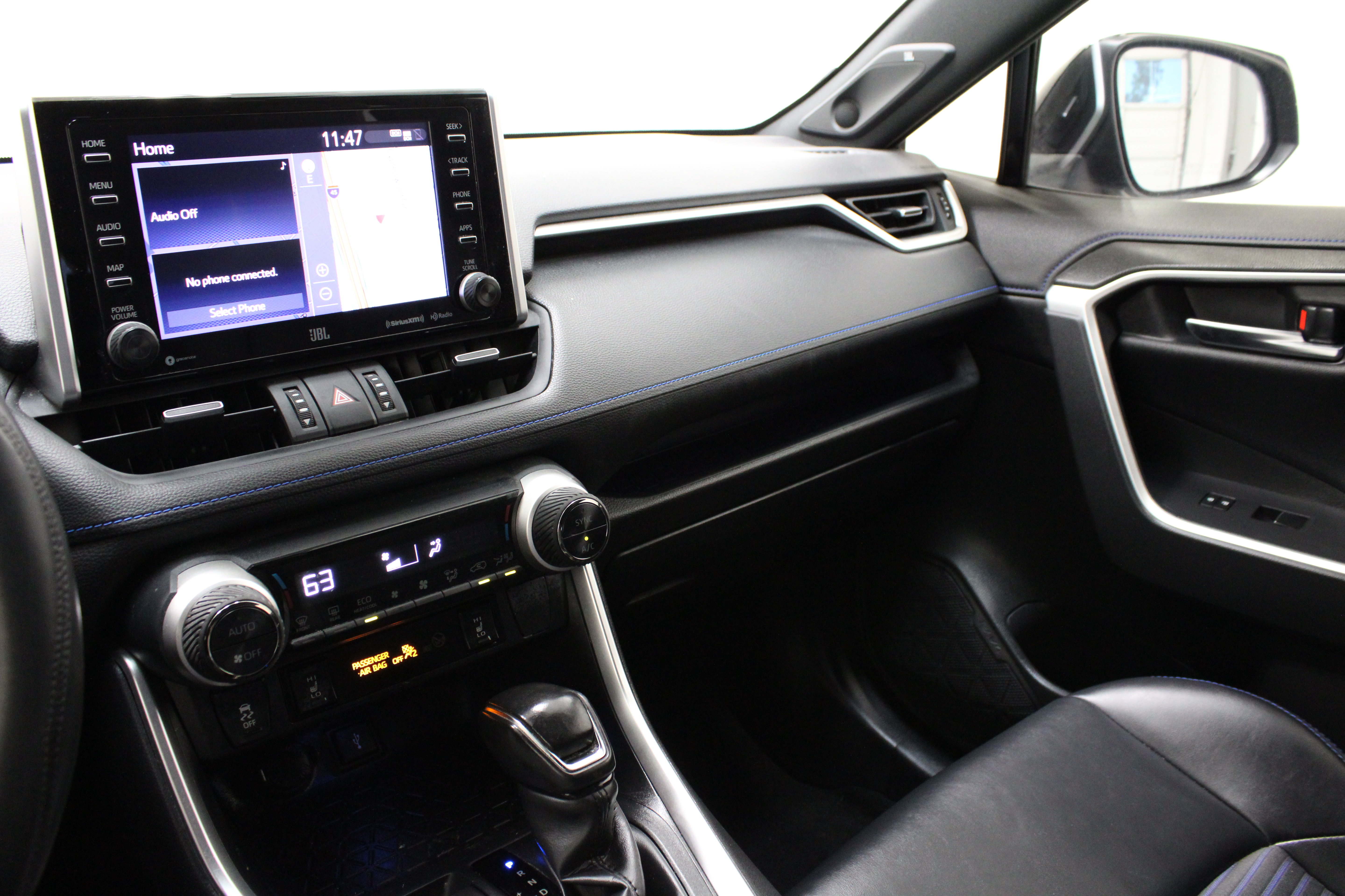Used 2020 Toyota RAV4 XSE AWD/4WD image 16