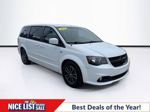 Used 2014 Dodge Grand Caravan SXT image 1