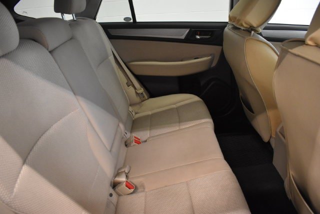 Used 2016 Subaru Outback 2.5i Premium AWD/4WD image 17