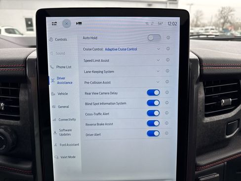 Used 2022 Ford Expedition Limited w/ Equipment Group 303A image 13