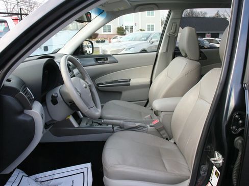 Used 2013 Subaru Forester 2.5X Limited image 31