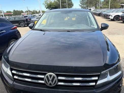 Used 2019 Volkswagen Tiguan SE AWD/4WD image 2