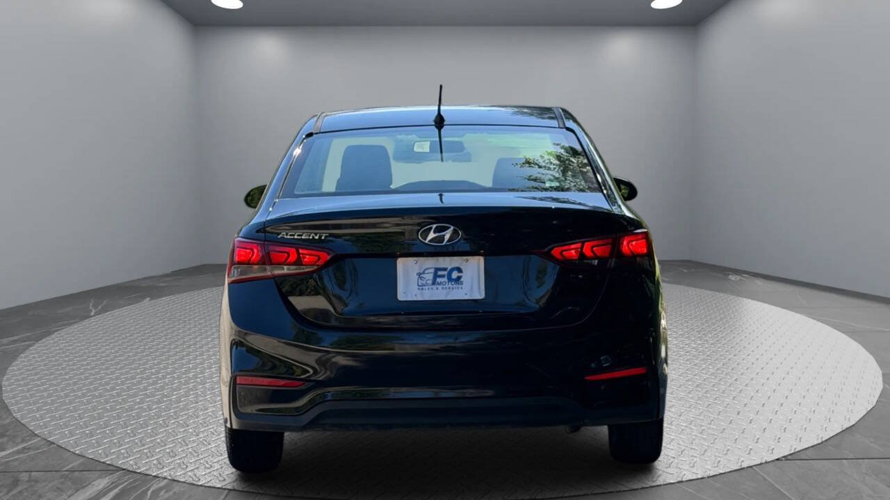 Used 2021 Hyundai Accent SE FWD image 5