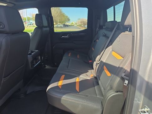 Used 2024 GMC Sierra 1500 AT4 w/ Technology Package image 14