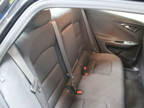 Used 2021 Chevrolet Malibu LT FWD image 9