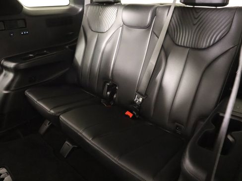 Used 2023 Hyundai Palisade Calligraphy image 13