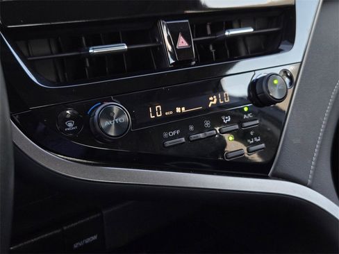 Used 2023 Toyota Camry XSE w/ Navigation Package image 18