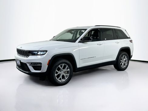 Used 2022 Jeep Grand Cherokee Limited image 1