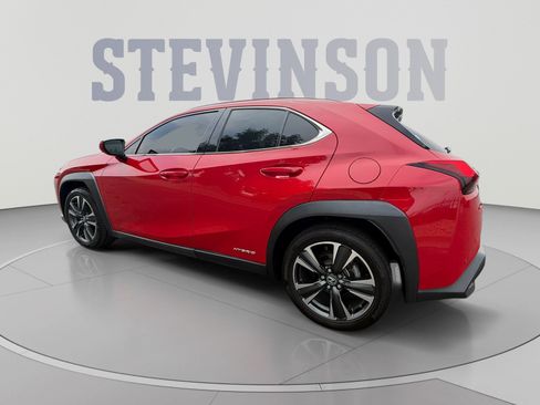 Used 2021 Lexus UX 250h w/ Accessory Package (Z1) AWD/4WD image 3