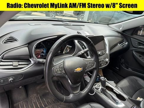 Used 2018 Chevrolet Malibu LT w/ Leather Package FWD image 12