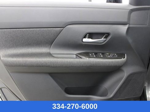 New 2026 Nissan Kicks SV image 14