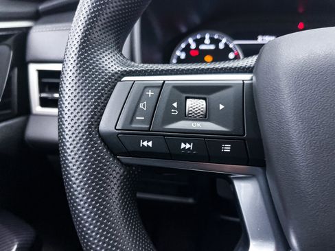 New 2025 Mitsubishi Outlander ES image 22